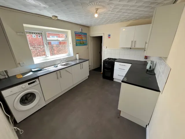 Livingstone Road, Portswood, SO14, photo 2