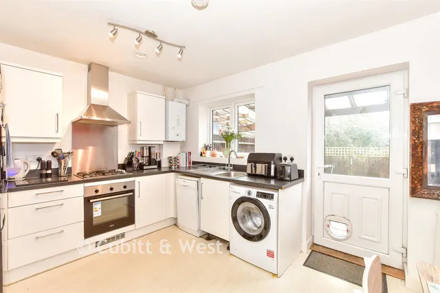 Hazel Copse, Hambrook, PO18, photo 3