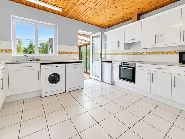 Briars Lane, Hatfield, AL10, photo 3