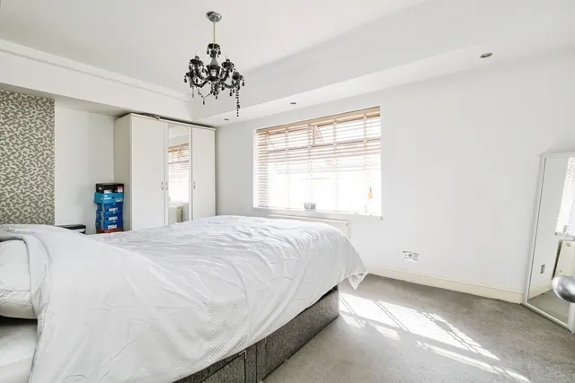 Photo 2 — Bainbridge Road, Dagenham, RM9