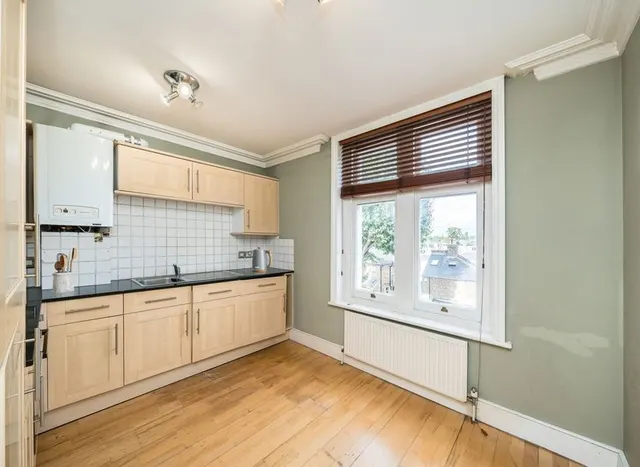 Photo 3 — Brighton Road, Surbiton, KT6