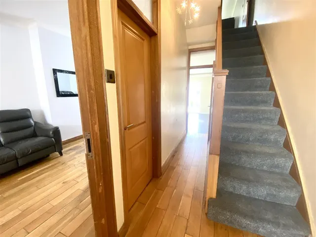 Newbury Road, London, photo 2