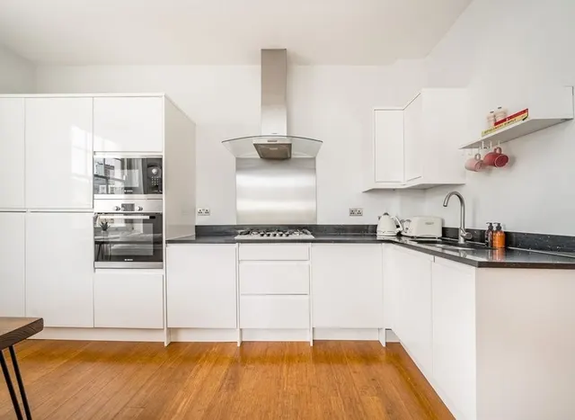 Axminster Road, Holloway, N7, photo 3
