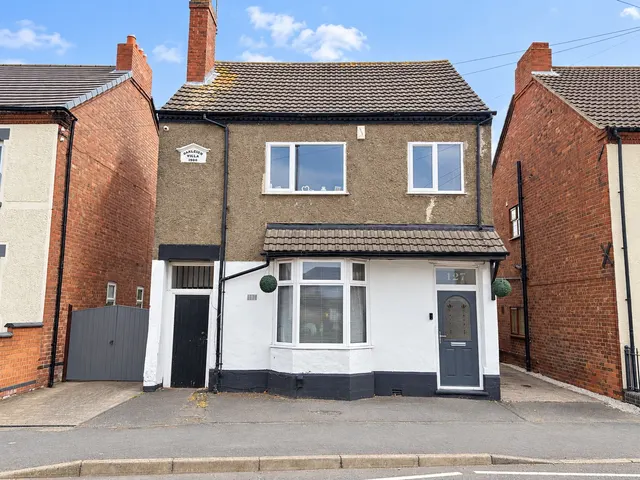 Oakleigh Villa, Melbourne Road, Ibstock, LE67 6NN, photo 1