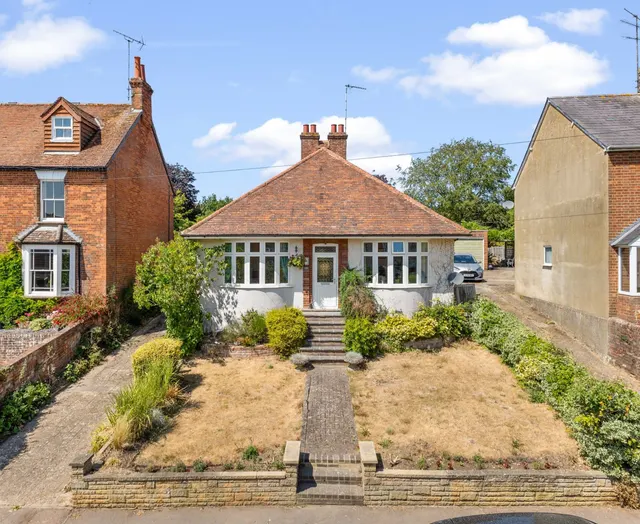 High Street, Walkern, SG2, photo 1