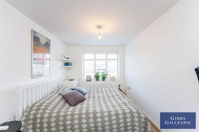 Coleridge Drive, Ruislip, HA4, photo 3