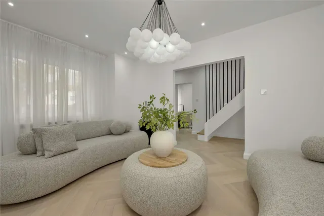Photo 3 — Couchmore Avenue, Esher, Surrey, KT10 9AX
