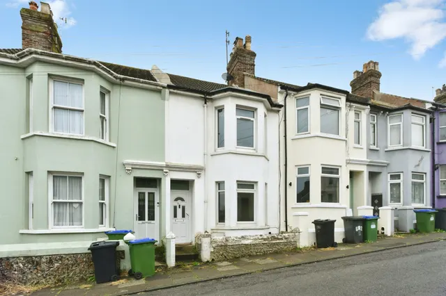 Lawes Avenue, Newhaven, photo 1