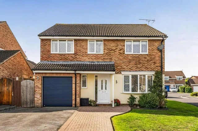 Spindleberry Grove, Nailsea, BS48, photo 1