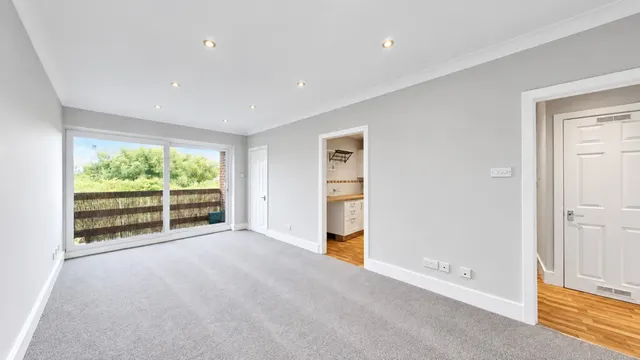 Coombe Hill Crescent, Thame, OX9, photo 2