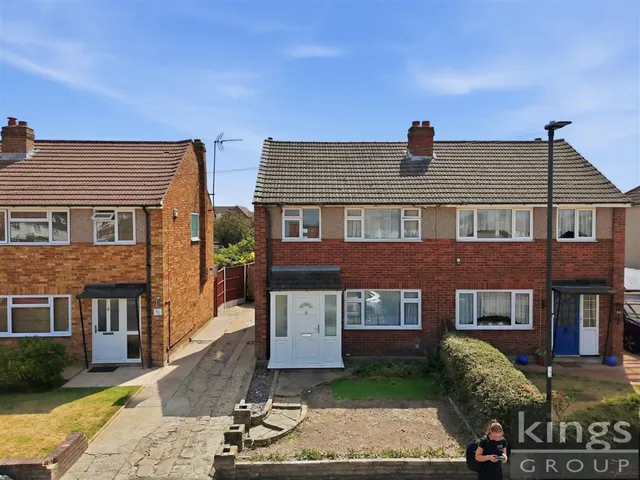 Holmesdale, Waltham Cross, photo 1