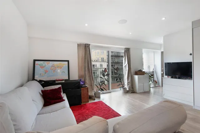 Boulevard Drive, London, NW9 5QF, photo 1
