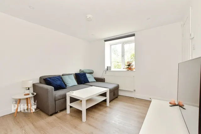 Marymead Close, Ryde, PO33, photo 3
