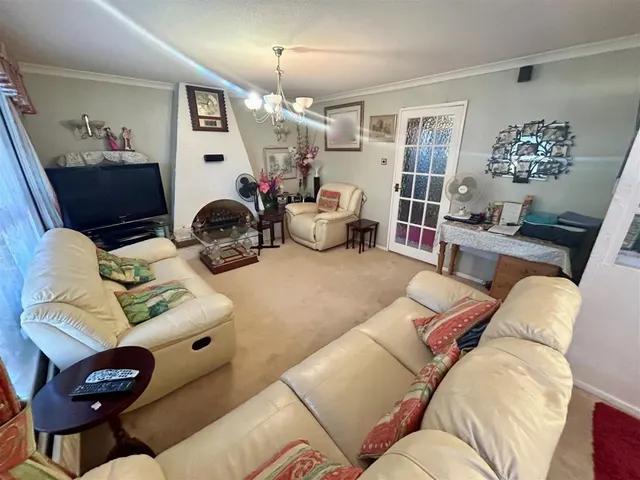 Winters Way, Waltham Abbey, photo 3