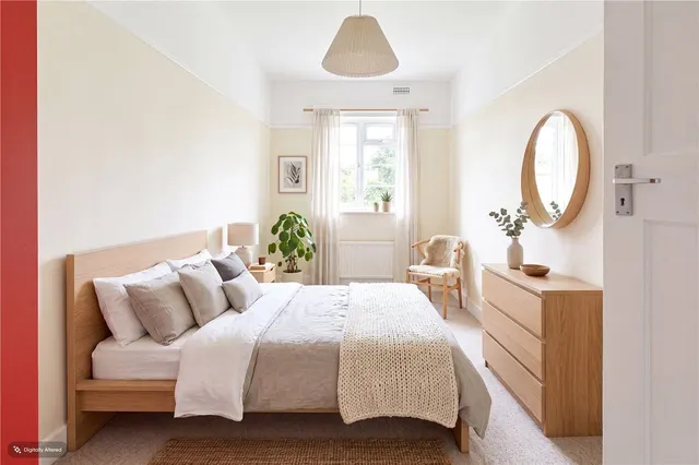 New Park Road, London, SW2, photo 1
