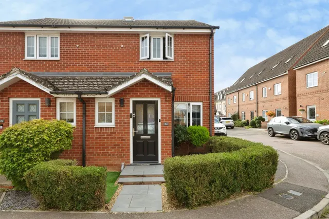 Harmonds Wood Close, Broxbourne, photo 1