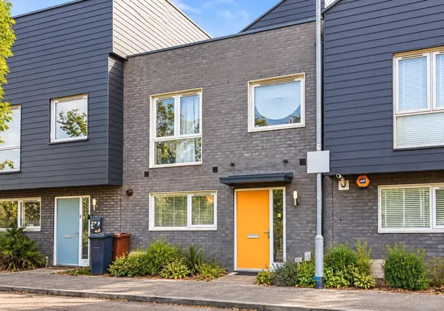 3 bedroom house, Davey Gardens, Barking, IG11
