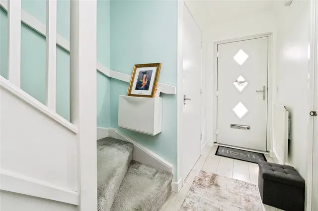 Photo 2 — Southwell Close, Chafford Hundred, Grays, Essex, RM16