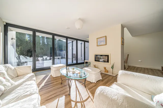 Photo 3 — Orchard Close, Almondsbury, BS32