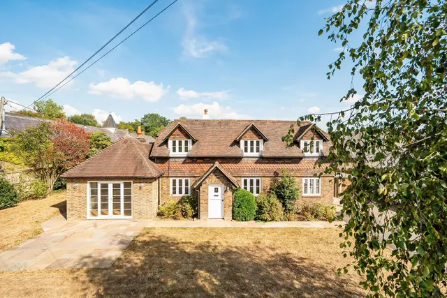 Cowfold Road, Bolney, RH17, photo 1