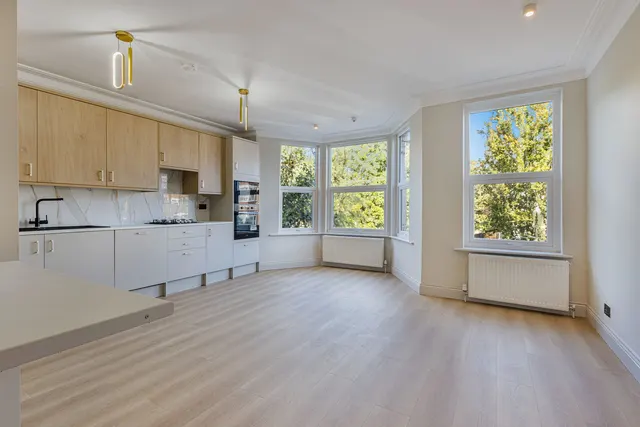 Mountfield Road, Finchley Central, N3, photo 1