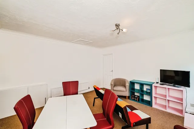 Selden Lane, Worthing, BN11, photo 3