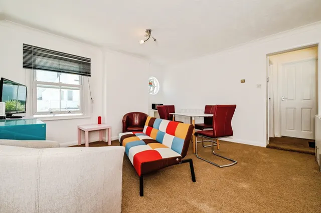 Selden Lane, Worthing, BN11, photo 2