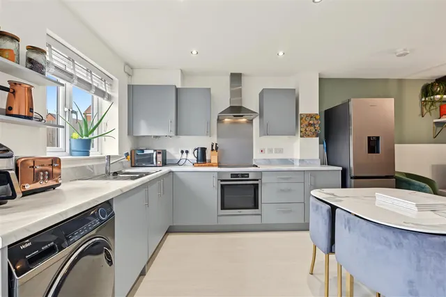 Mansfield Road, Redhill, NG5, photo 2