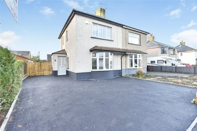 Red Lees Avenue, Burnley, Lancashire, BB10, photo 1