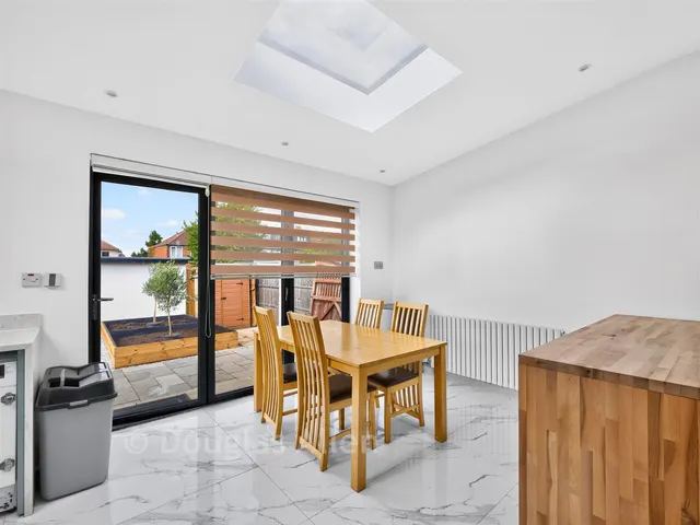 Crownhill Road, Woodford Green, IG8, photo 3