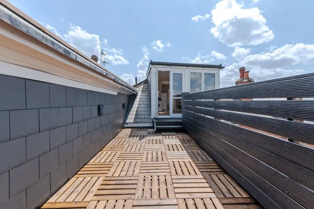 Photo 2 — Manstone Road, Cricklewood, London, NW2