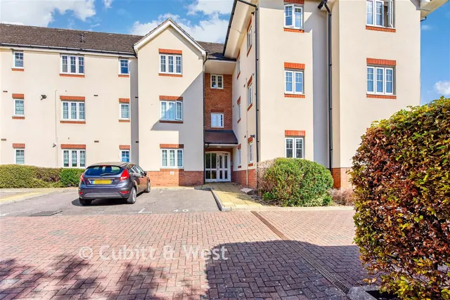Baxendale Road, Chichester, PO19, photo 1