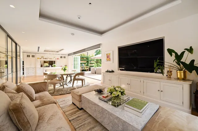 Westbury Road, Ealing, W5, photo 1