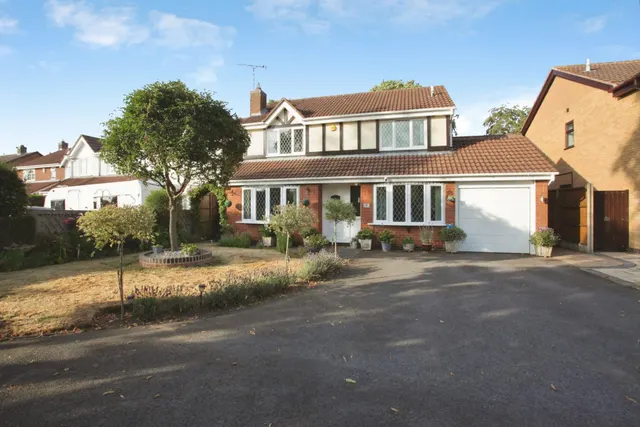 Beaufort Close, Burbage, LE10, photo 1