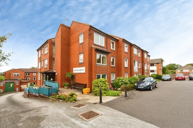Bidston Road, Prenton, CH43, photo 1