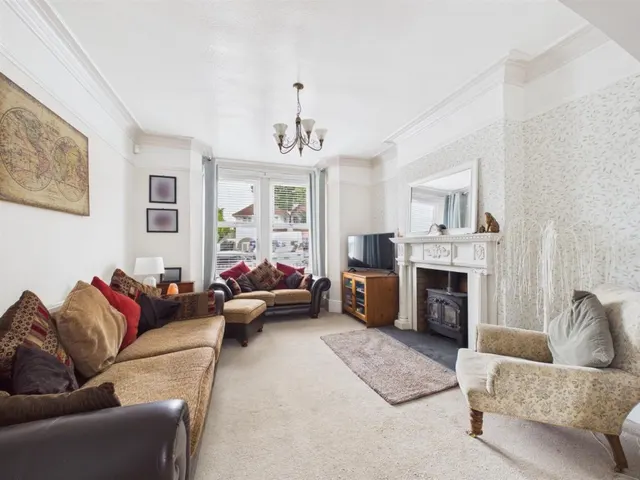Stroud Road, Gloucester, photo 3