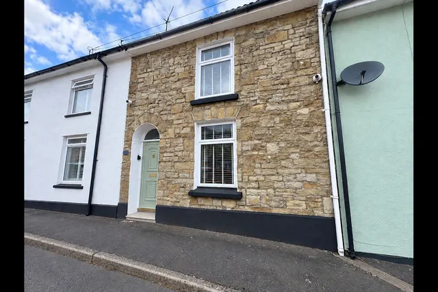 Worcester Street, Brynmawr, photo 1