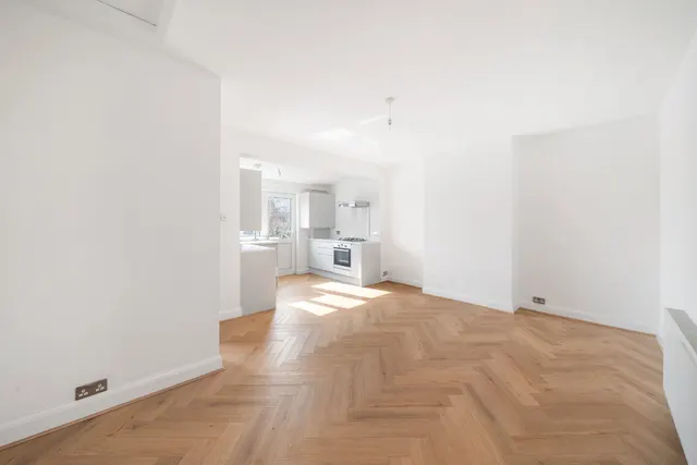 Albert Road, London, SE25, photo 1