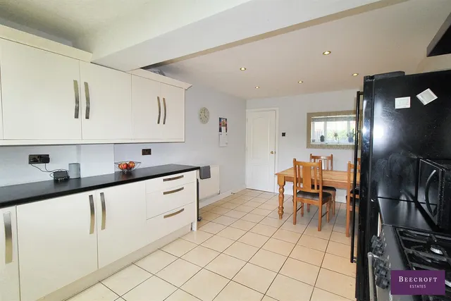 Poplar Road, Wombwell, photo 2
