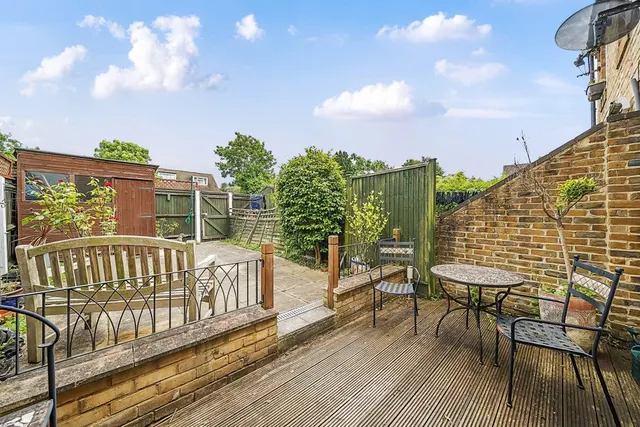 Photo 2 — Danescombe, SE12