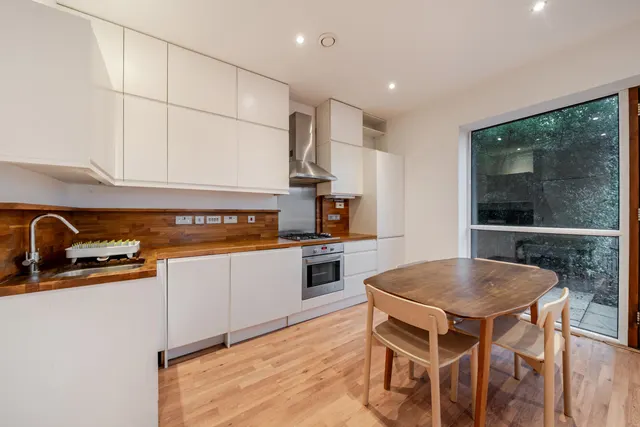 Old Devonshire Road, Balham, SW12, photo 3