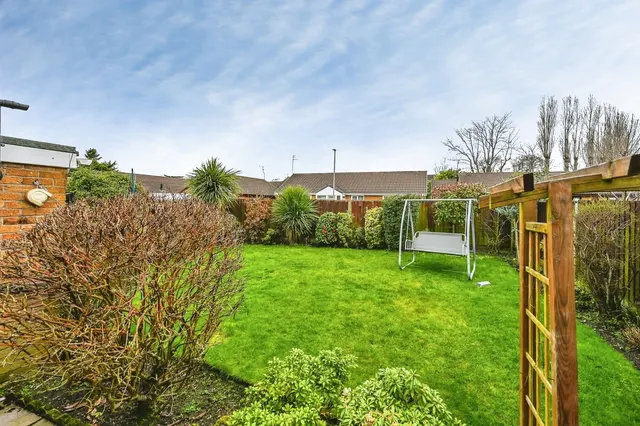 South Meade, Liverpool, L31, photo 2