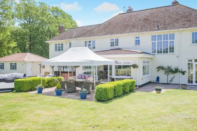 Photo 3 — Hammonds Lane, Sandridge, St. Albans, Hertfordshire, AL4 9BG