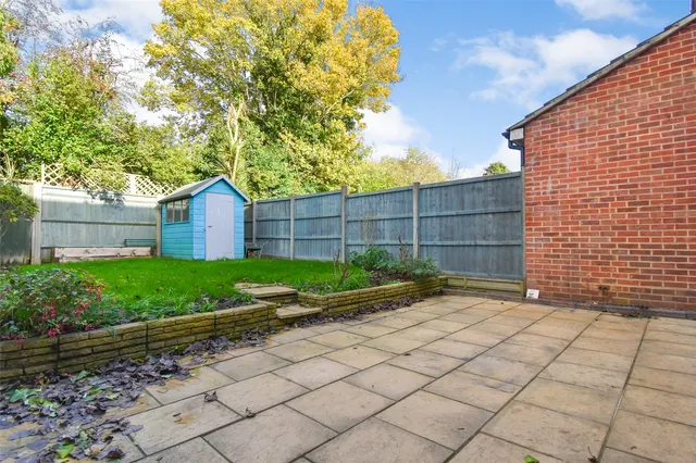 Photo 3 — Penfold Croft, Farnham, Surrey, GU9 9JD