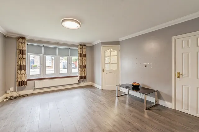 Trent, East Tilbury, RM18, photo 3