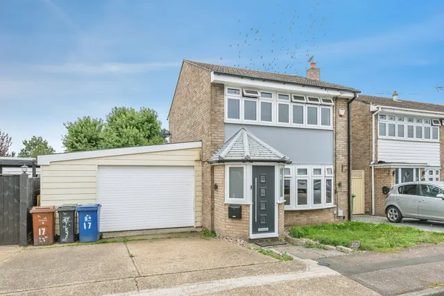 Trent, East Tilbury, RM18, photo 1