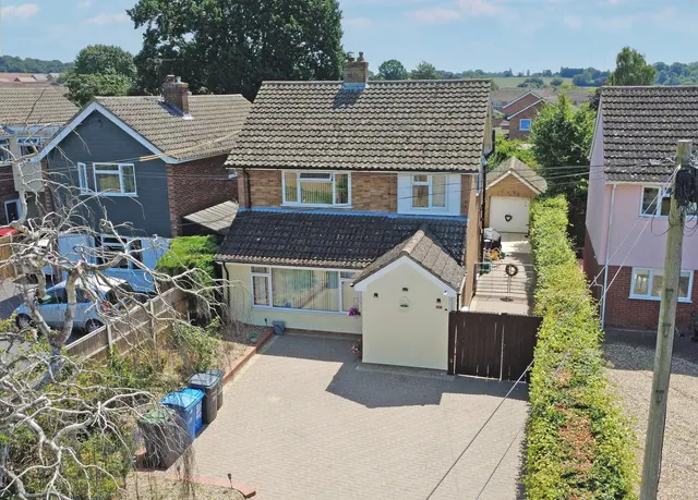 Canhams Road, Great Cornard, CO10, photo 1