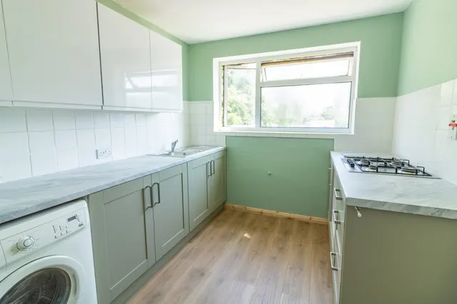 Photo 3 — Flat 15, Chesterton Court Southey Close, Leicester, Enderby, LE19 4PZ