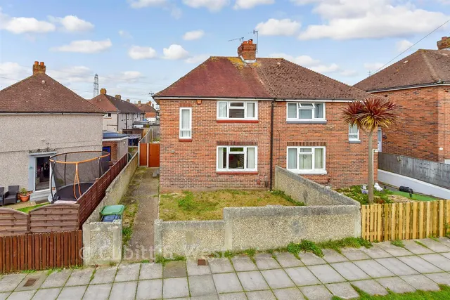 Wymering Lane, Portsmouth, PO6, photo 1