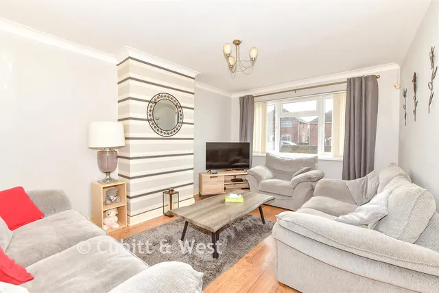 Wymering Lane, Portsmouth, PO6, photo 2